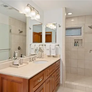 33 bajada breeze bathroom 2