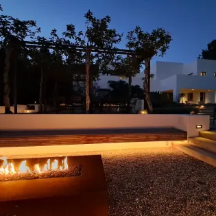 montecito modern firepit night