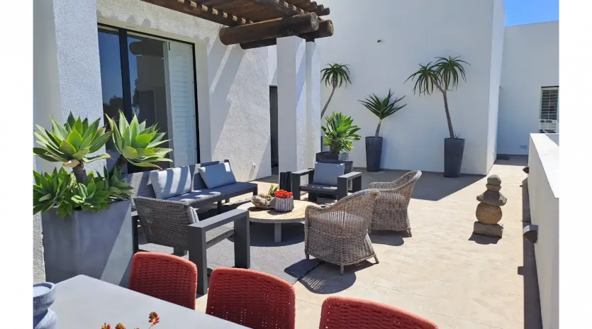 montecito modern patio2